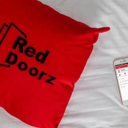 Reddoorz Plus @ Kwitang 2 Jakarta Exteriör bild