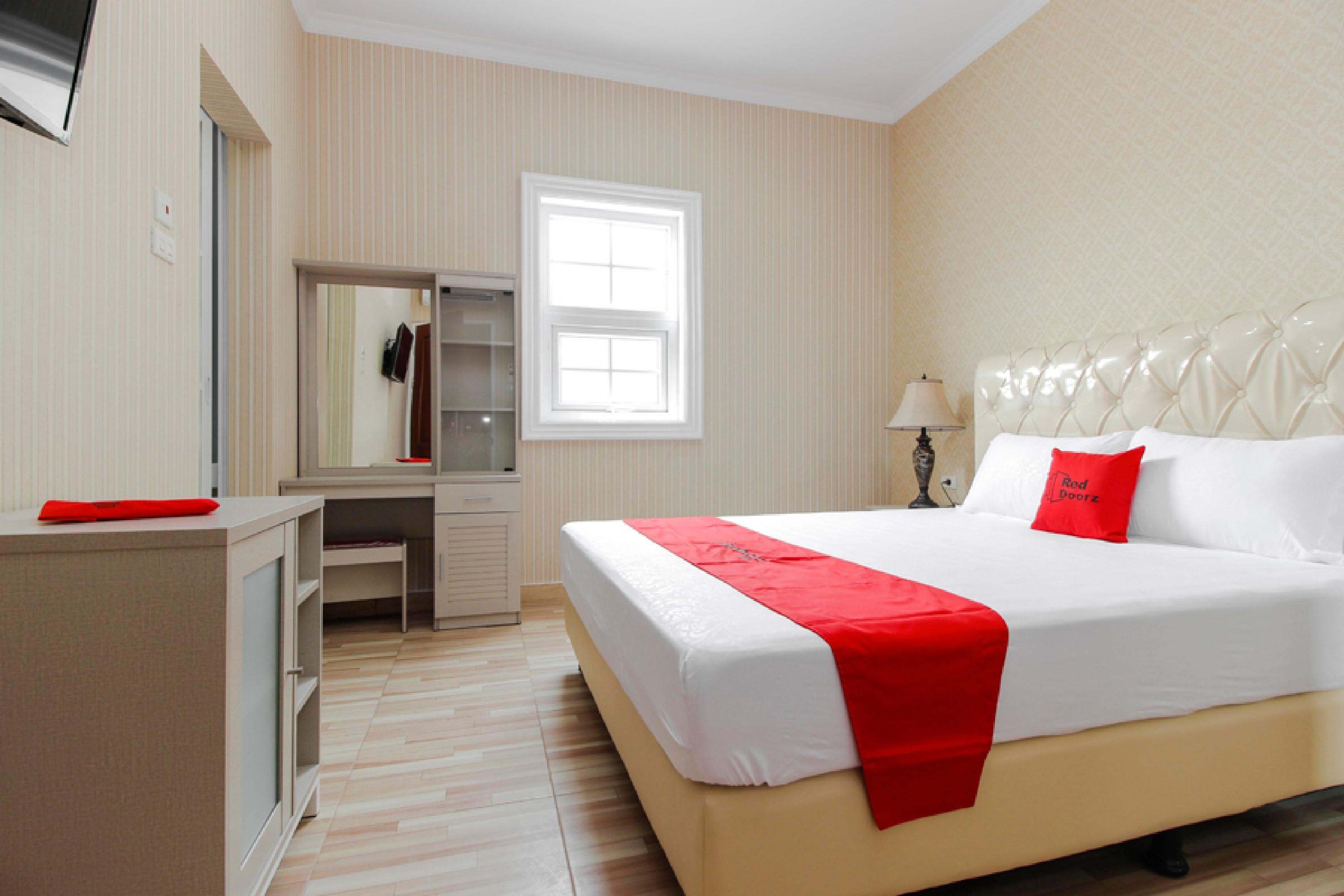 Reddoorz Plus @ Kwitang 2 Jakarta Exteriör bild