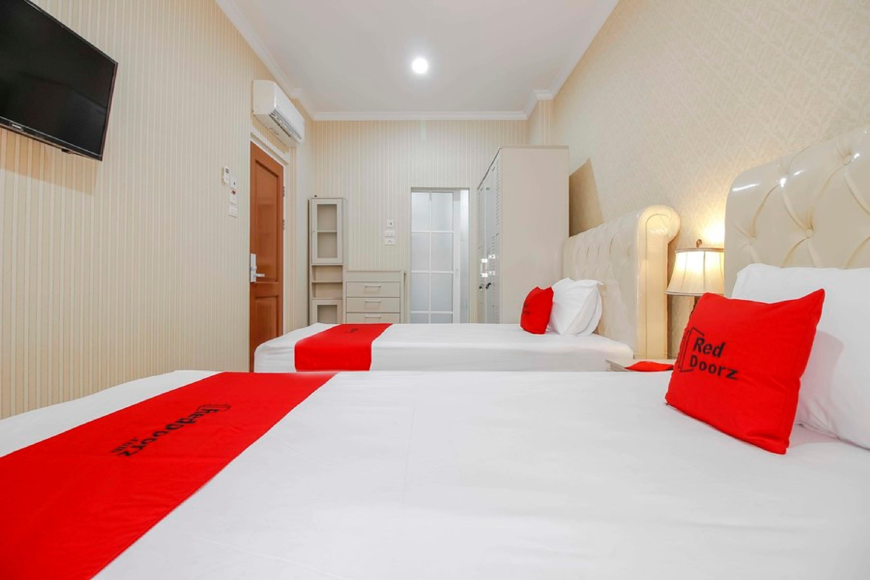 Reddoorz Plus @ Kwitang 2 Jakarta Exteriör bild