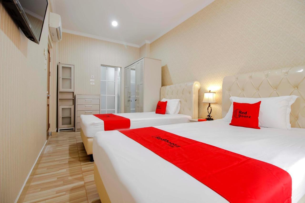 Reddoorz Plus @ Kwitang 2 Jakarta Exteriör bild